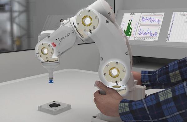 Robot przemysłowy o wiodącym w klasie udźwigu i dokładności