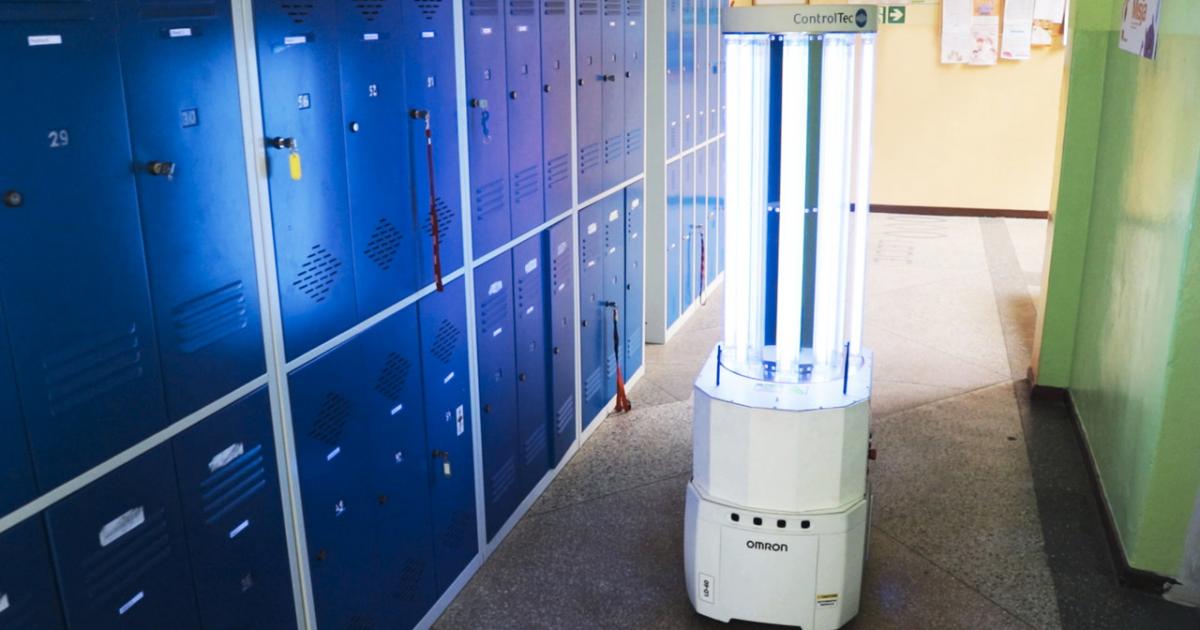 Rozwiązanie do dezynfekcji – roboty mobilne z lampami UV
