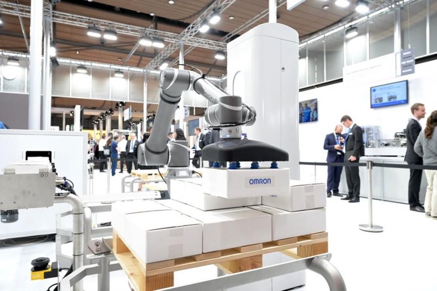 Zintegrowane rozwiązania od OMRON na automatica 2022