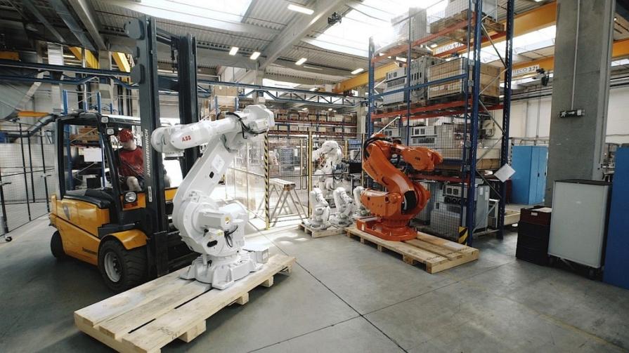 Zrównoważona produkcja dzięki regeneracji używanych robotów