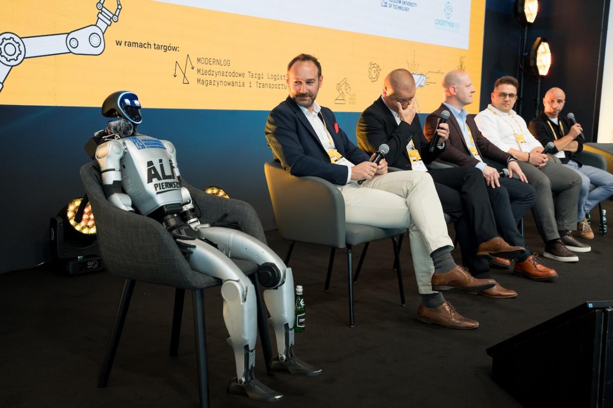 Automatyzacja, AI i współpraca na Smart Warehouse 2026