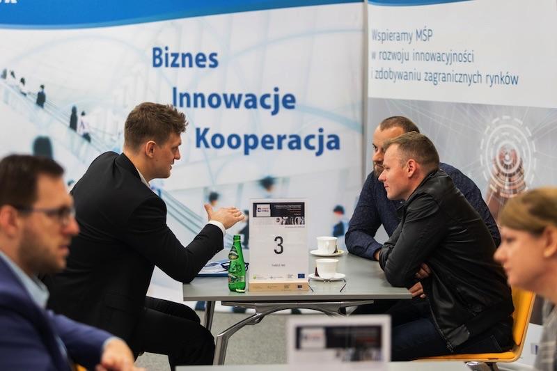 Poznaj program targów INNOFORM® 2025
