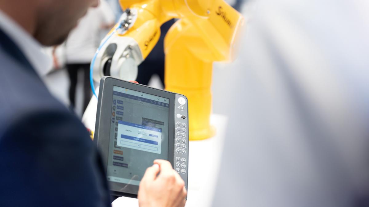 Rewolucja w Programowaniu Robotów Przemysłowych
