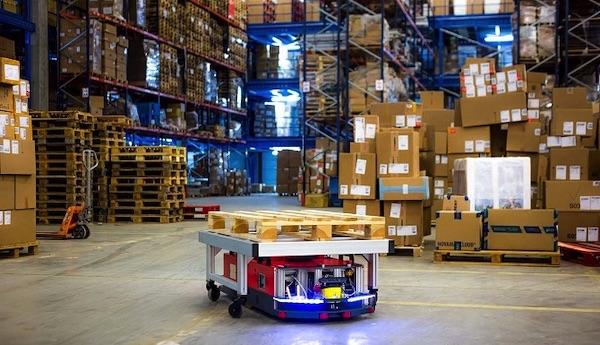 Szybsza robotyzacja dzięki systemowi VersaBox