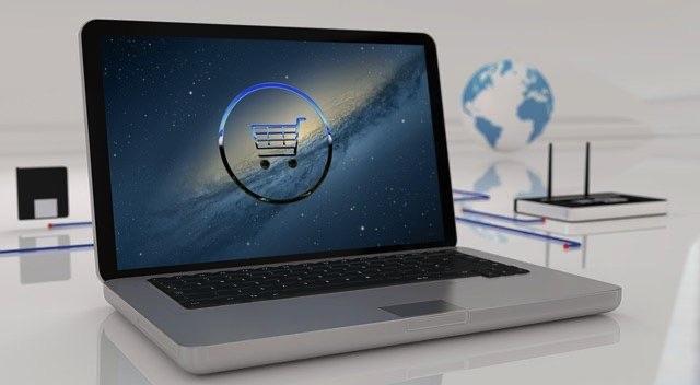 Na czym polega synergia AI i e-commerce?