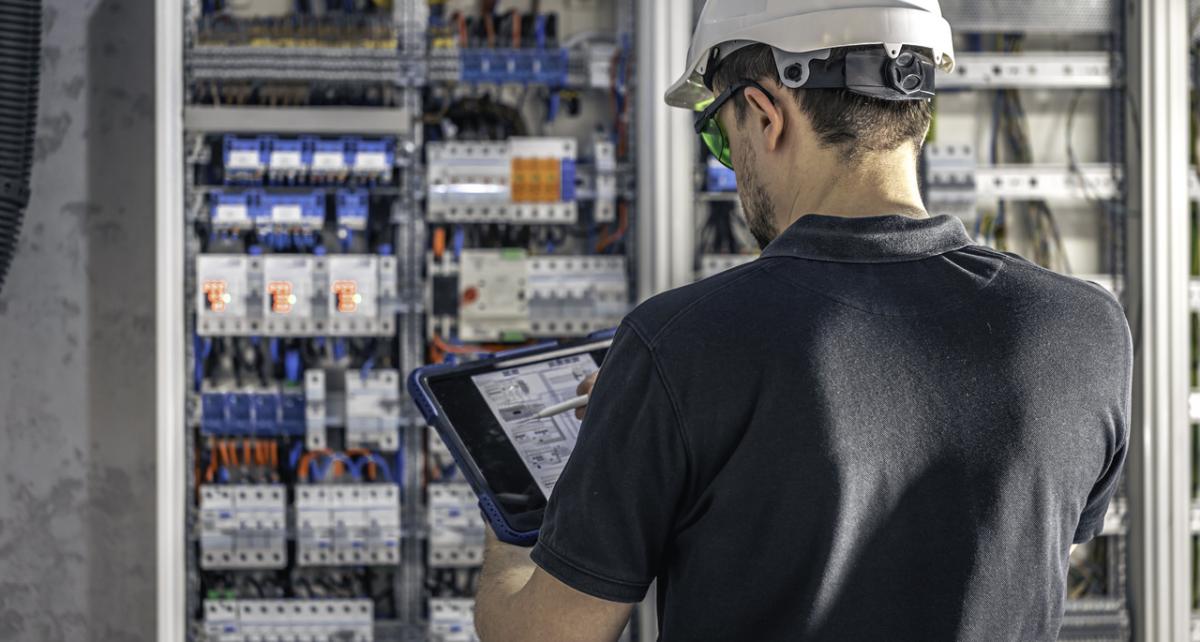 Jakie znamy rodzaje falowników?