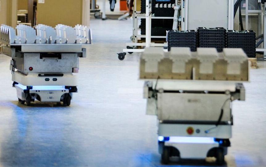 Współpraca Mobile Industrial Robots z ASTOR