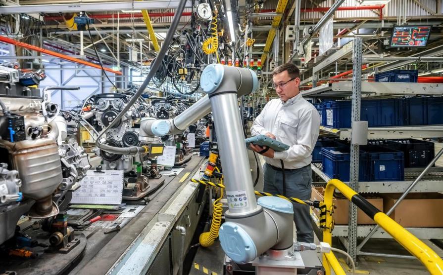 Coraz więcej robotów i cobotów w Polsce