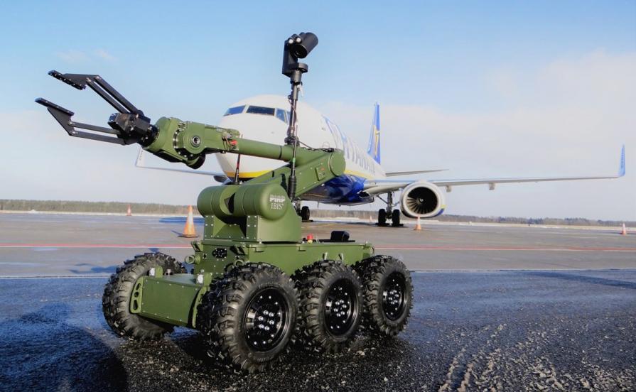 Robot IBIS pilnuje bezpieczeństwa
