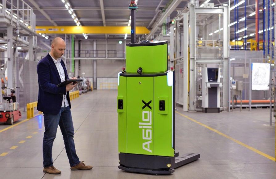 ASTOR dystrybutorem robotów mobilnych Agilox w Polsce