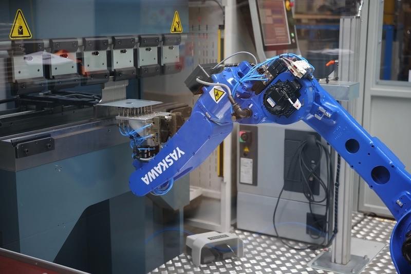 Robotyzacja gięcia blachy na prasie krawędziowej