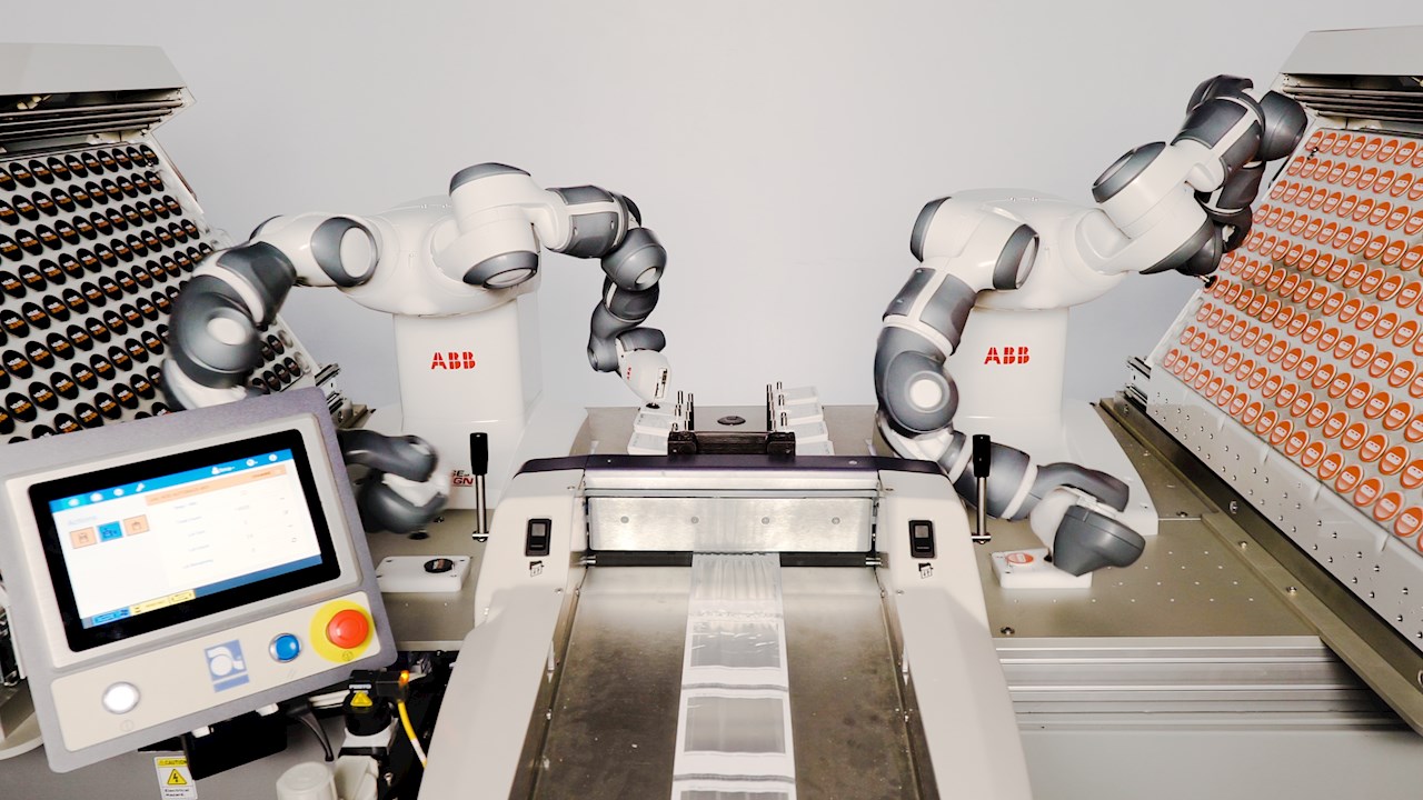 Roboty współpracujące YuMi® zwiększają wydajność linii pakującej